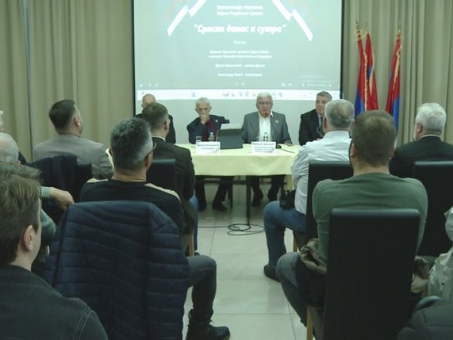 Srpska izložena možda i najvećim pritiscima do sada; Potrebno jedinstvo