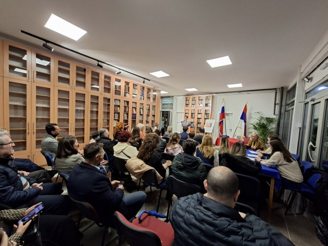 Recitovane pjesama Јesenjina na ruskom jeziku Recitovane pjesama Јesenjina na ruskom jeziku - Foto: SRNA