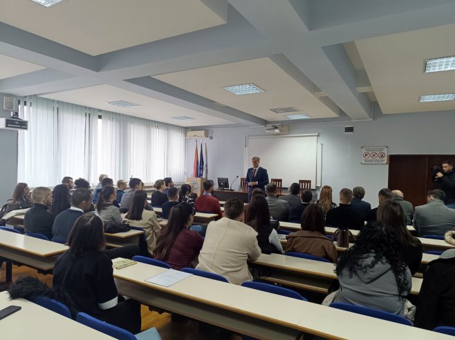 Karan: BiH je stvorena sistemom agregacije i spajanjem dva entiteta