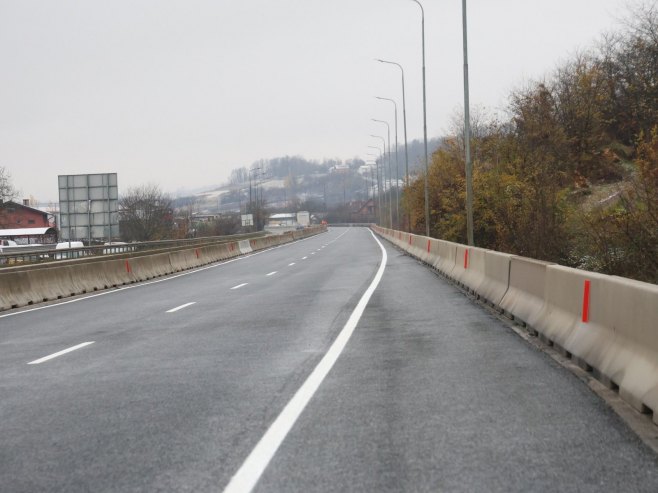 Kolovozi mokri, magla na više putnih pravaca