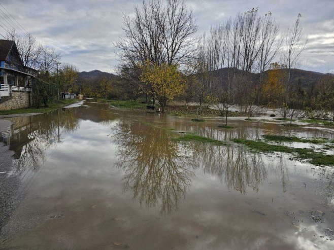 Izlila se Јužna Morava (Foto: Tanjug/ЈP Srbijavode) - 
