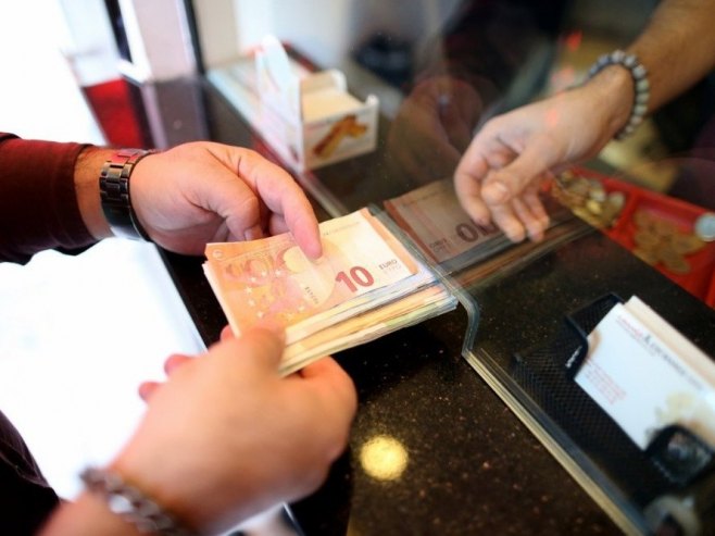 MUP Unsko-sanskog kantona upozorava: Lažne novčanice od pet, 10 i 20 evra