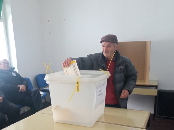 U Banjaluci do 11.00 časova glasalo 11,61 odsto građana