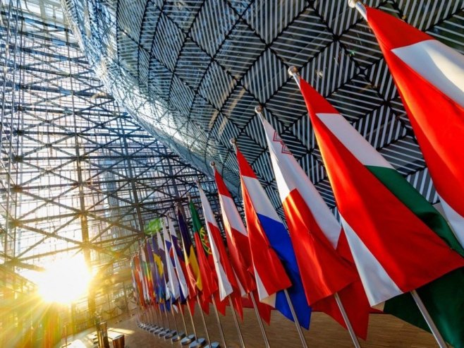 London, Berlin i Pariz najavili da će pozvati Moskvu nazad u G8