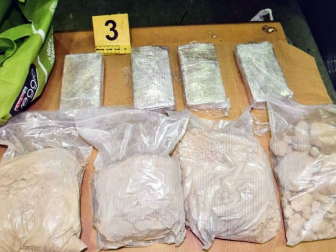 Na Horgošu pronađena veća količina droge, uhapšena dva lica