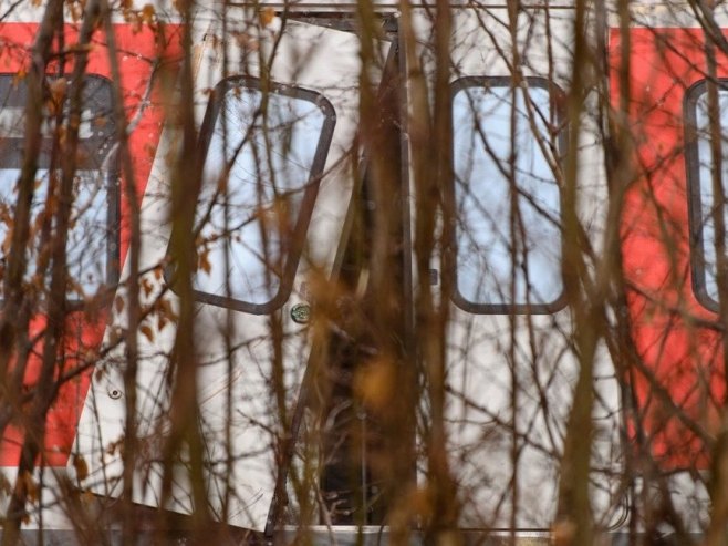 Kod Vinkovaca poginula jedna osoba u udaru voza