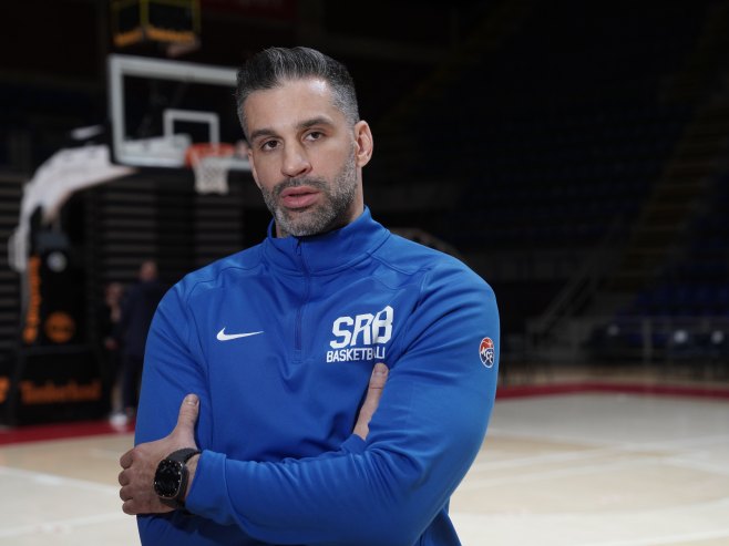 Alimpijević: Zastava Srbije ima posebnu emociju i težinu  (VIDEO)