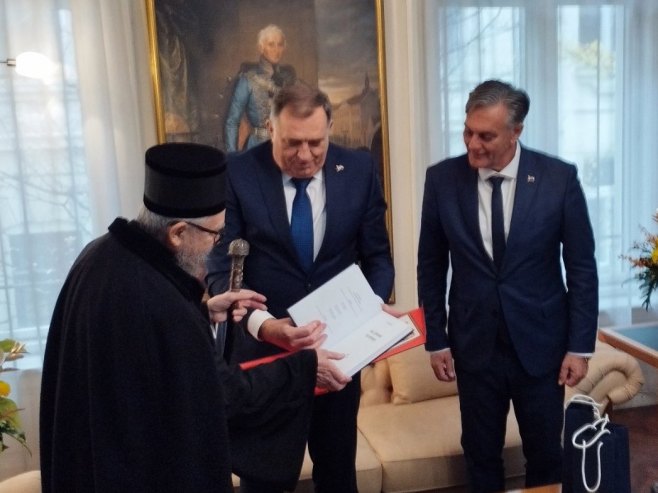 Delegacija Srpske u Budimpešti - Foto: RTRS