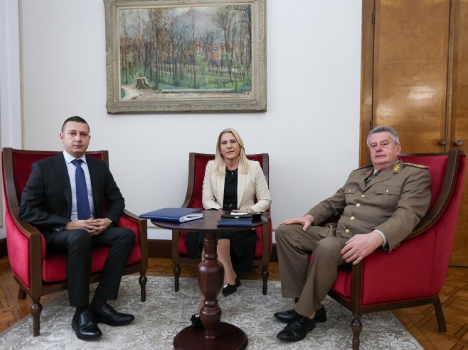 Cvijanovićeva sa Goganovićem i Kneževićem o stanju u OS i pitanjima iz domena odbrane