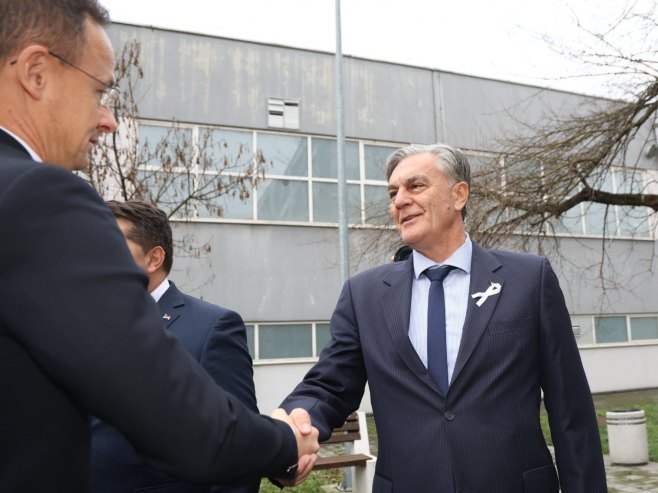 Sijarto i Karan - Foto: ZIPAPHOTO/Borislav Zdrinja