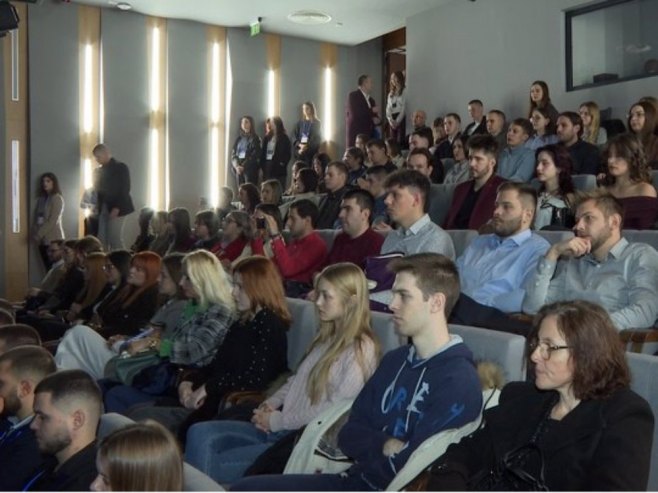 Naučni skup "Studenti u susret nauci" i ove godine okupio veliki broj učesnika