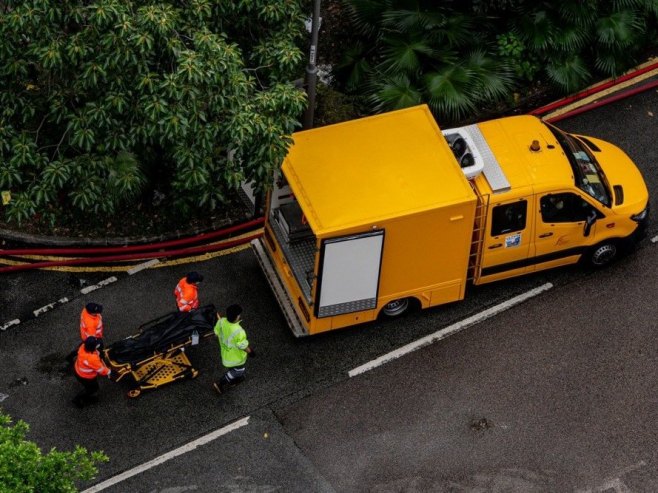 Požar u Hong Kongu (Foto: EPA/LEUNG MAN HEI) - 