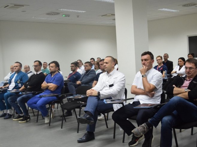 Izvedene dvije minimalno invazivne intervencije savremenom metodom liječenja periferne arterijske bolesti