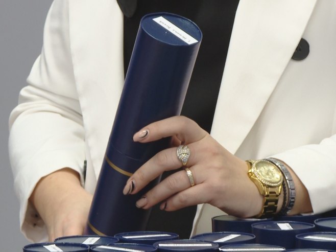 Falsifikovala diplomu zbog posla u inostranstvu