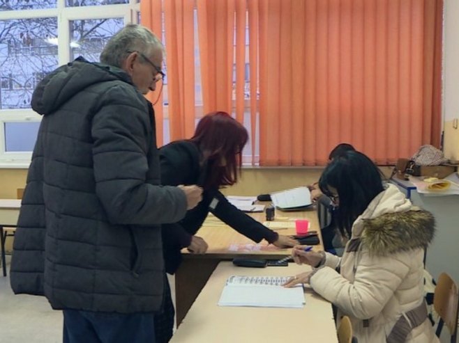 Hoće li uvođenje izbornih tehnologija zakomplikovati buduće izborne cikluse? (VIDEO)