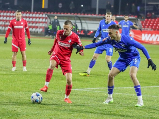 Slogi tri boda u duelu sa Radnikom