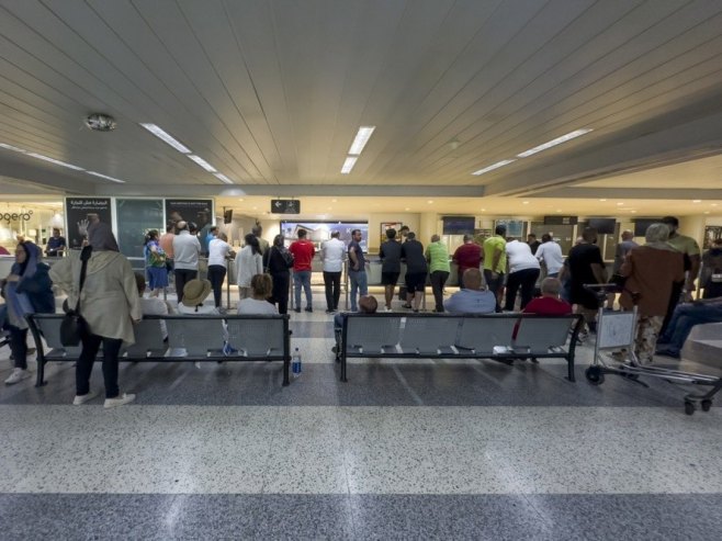Gužve na aerodromu (foto: EPA/WAEL HAMZEH - ilustracije) Gužve na aerodromu (foto: EPA/WAEL HAMZEH - ilustracije) -