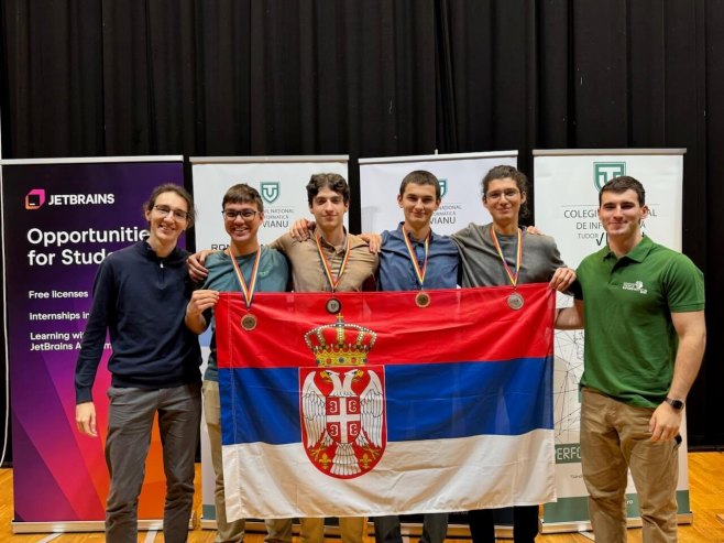 Srpski informatičari (Foto: dms.rs) - 