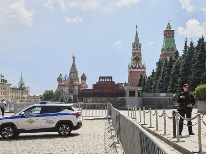 Ruska policija (foto: EPA/YURI KOCHETKOV) Ruska policija (foto: EPA/YURI KOCHETKOV) -