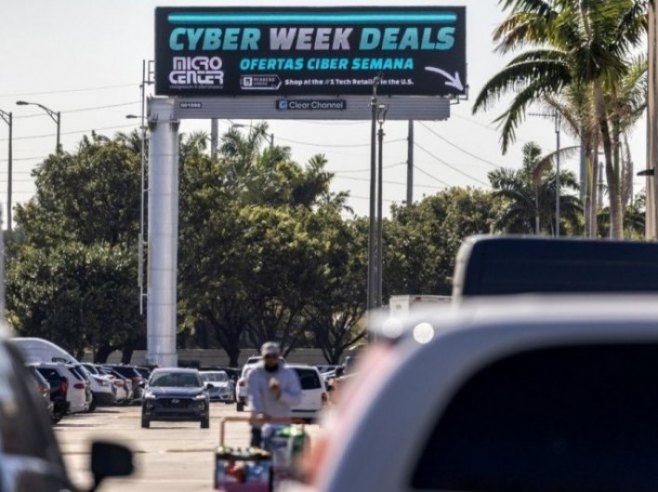 Amerikanci na "sajber ponedjeljak" potrošili do 14,2 milijarde dolara
