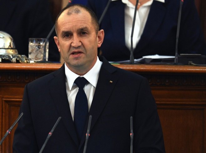 Rumen Radev (Foto: EPA/VASSIL DONEV) - 