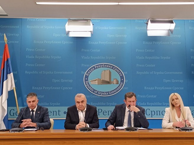 Mitrović: Utvrđene uredbe o podsticajima za mala i srednja preduzeća