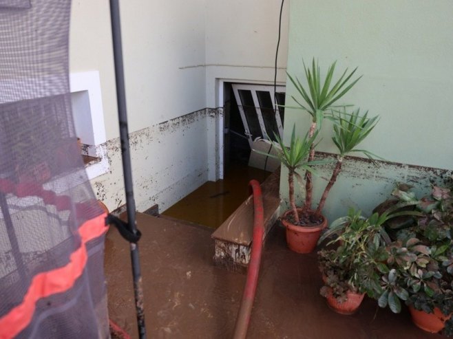 Poplavljeni putevi, zatvorene škole: Oluja Bajron izazvala haos u Grčkoj (VIDEO)