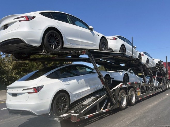 Teslin "model 3 standard" stigao u Evropu po cijeni od 36.990 evra