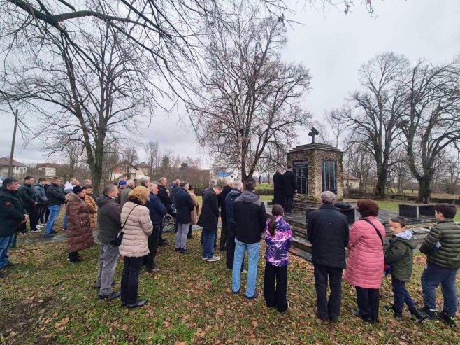 Služen parastos za žrtve ustaškog terora u Trnjaku i Donjoj Dubici Služen parastos za žrtve ustaškog terora u Trnjaku i Donjoj Dubici