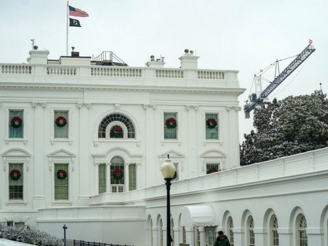 Benon: Vašington mora da prestane da pruža bilo kakvu vojnu pomoć Kijevu