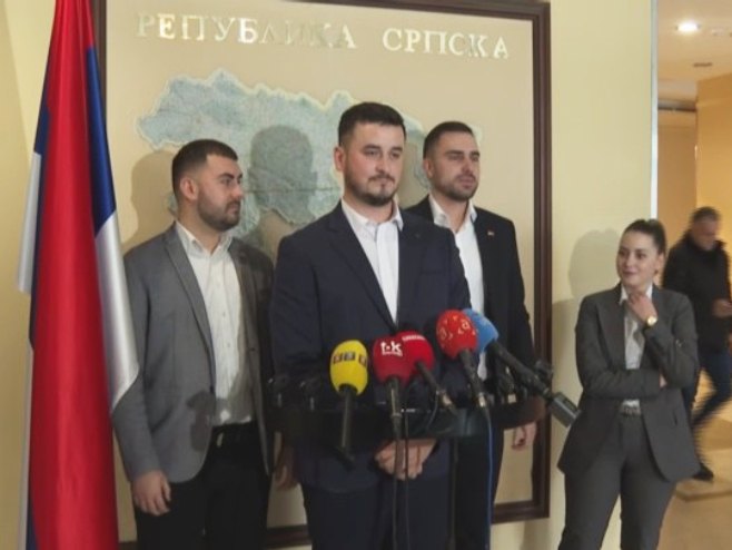 Šobot: Studentima veće stipendije