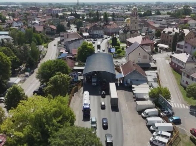 Na graničnim prelazima raspoređeni pripadnici Fronteksa, a stižu i u idućoj godini