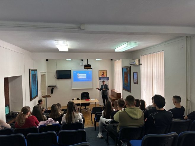 Edukacija Banjaluka Edukacija Banjaluka - Foto: Ustupljena fotografija