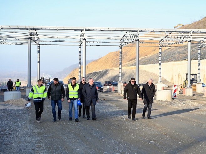 Višković obišao gradilište druge dionice Koridora 5 C kroz Srpsku (FOTO)