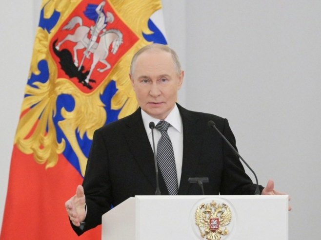 Putin: Pokušavamo da okončamo rat koji je počeo pučem