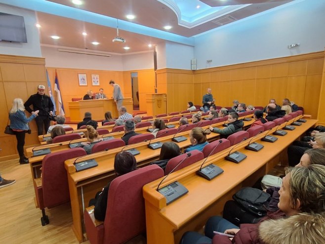 Trebinje: Novčana pomoć za djecu iz područnih osnovnih škola i onima koja žive u ruralnim područjima