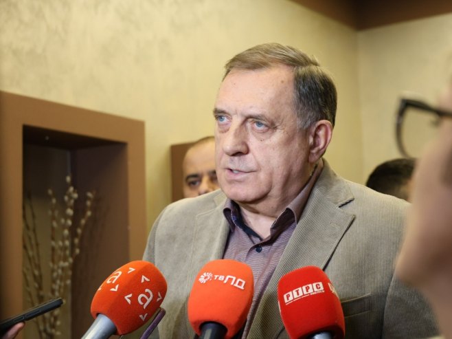 Dodik: SNSD će u Skupštini grada glasati za rješenje koje žele mještani Rosulja
