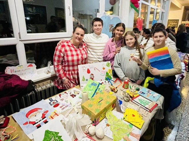 Humanitarna akcija OŠ "Georgi Stojkov Rakovski" Humanitarna akcija OŠ "Georgi Stojkov Rakovski" - Foto: RTRS