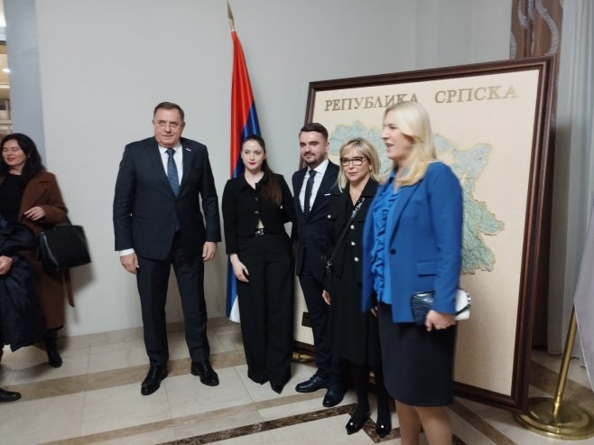 Zvaničnici Srpske i hrvatski premijer na božićnom prijemu u Banjaluci (FOTO)