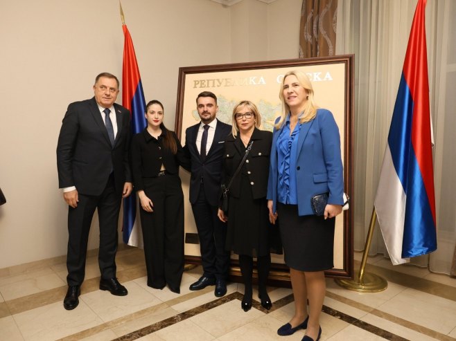 Božićni prijem, Banjaluka Božićni prijem, Banjaluka - Foto: ZIPAPHOTO/Borislav Zdrinja