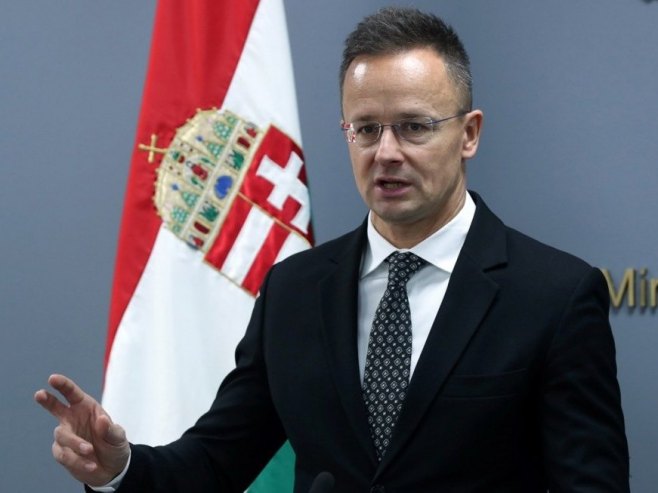 Sijarto: Mađarska poziva Rutea da prestane da podstiče ratne tenzije