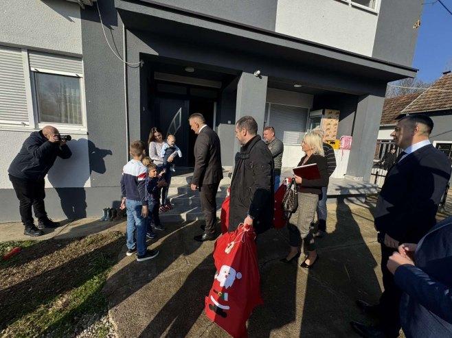 Minić posjetio domaćinstvo Vojislava Pejića u Obudovcu (FOTO)
