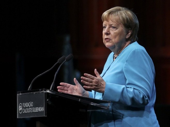 Merkel: Vještačka inteligencija mogla bi da izazove sukob Evrope i SAD