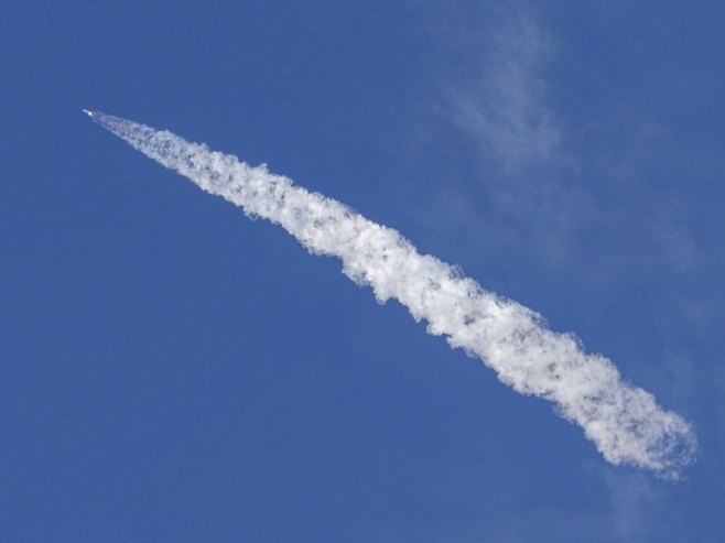 Raketa (foto: EPA/MICHAEL GONZALEZ - ilustracija) Raketa (foto: EPA/MICHAEL GONZALEZ - ilustracija) -