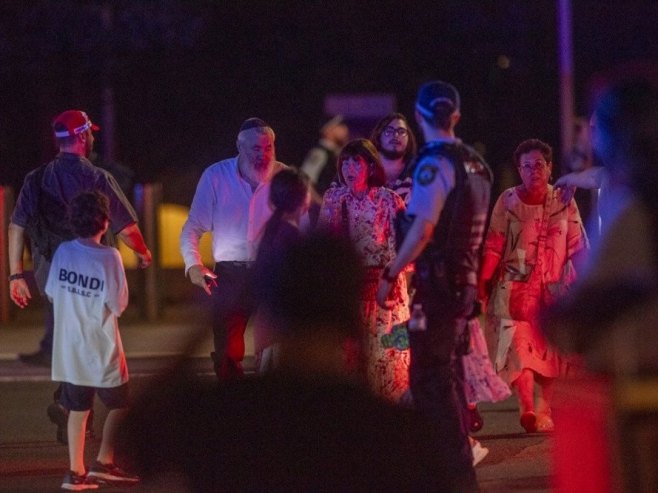 UŽIVO - U pucnjavi na proslavi Hanuke u Australiji ubijeno najmanje 12 osoba, u pitanju teroristički napad (VIDEO)