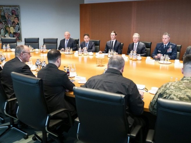 Pregovori (foto: EPA/Guido Bergmann) Pregovori (foto: EPA/Guido Bergmann) -