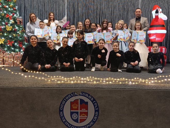 Održan dječiji festival "Na krilima pjesme"