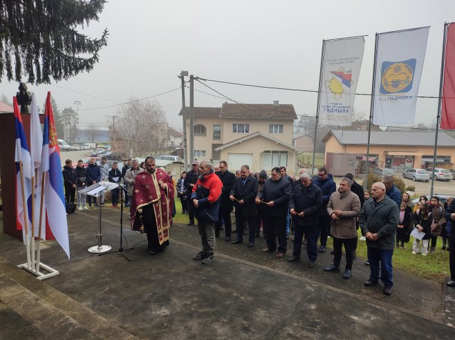 Gradiška - pomen žrtvama fašističkog terora Gradiška - pomen žrtvama fašističkog terora - Foto: SRNA