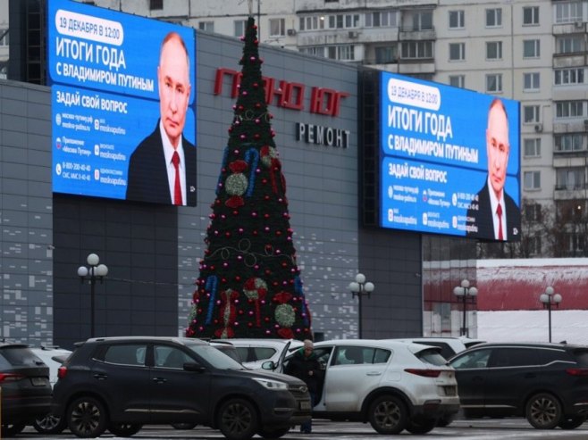 Za Putina stiglo više od 1,6 miliona pitanja