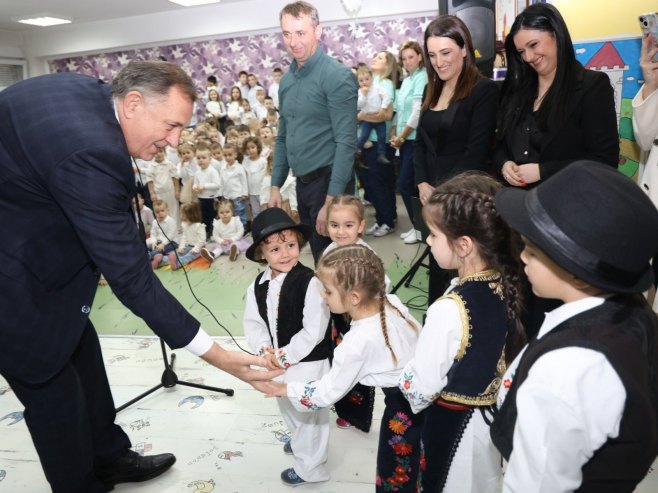 Mrkonjić Grad: Otvorene nove prostorije vrtića; Dodik: Iz budžeta 30 miliona KM za rješavanje pitanja smještaja djece